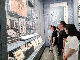 民革淮南市委会赴上海市开展“观故居，走多党合作之路”活动3.jpg